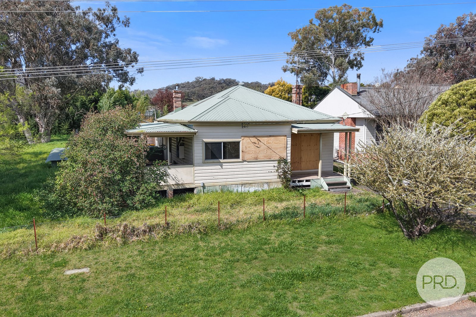 64 Learmonth Street WILLOW TREE 27