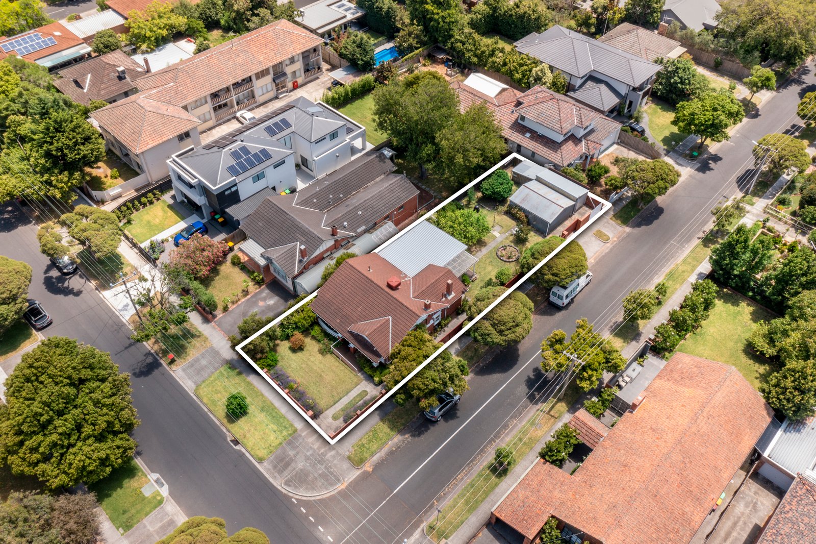 64 Leila Road, Carnegie, VIC