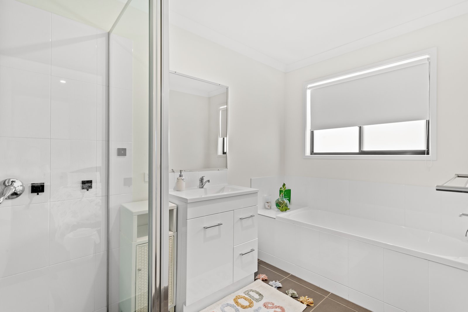 64 Macarthur Drive CANNONVALE 10