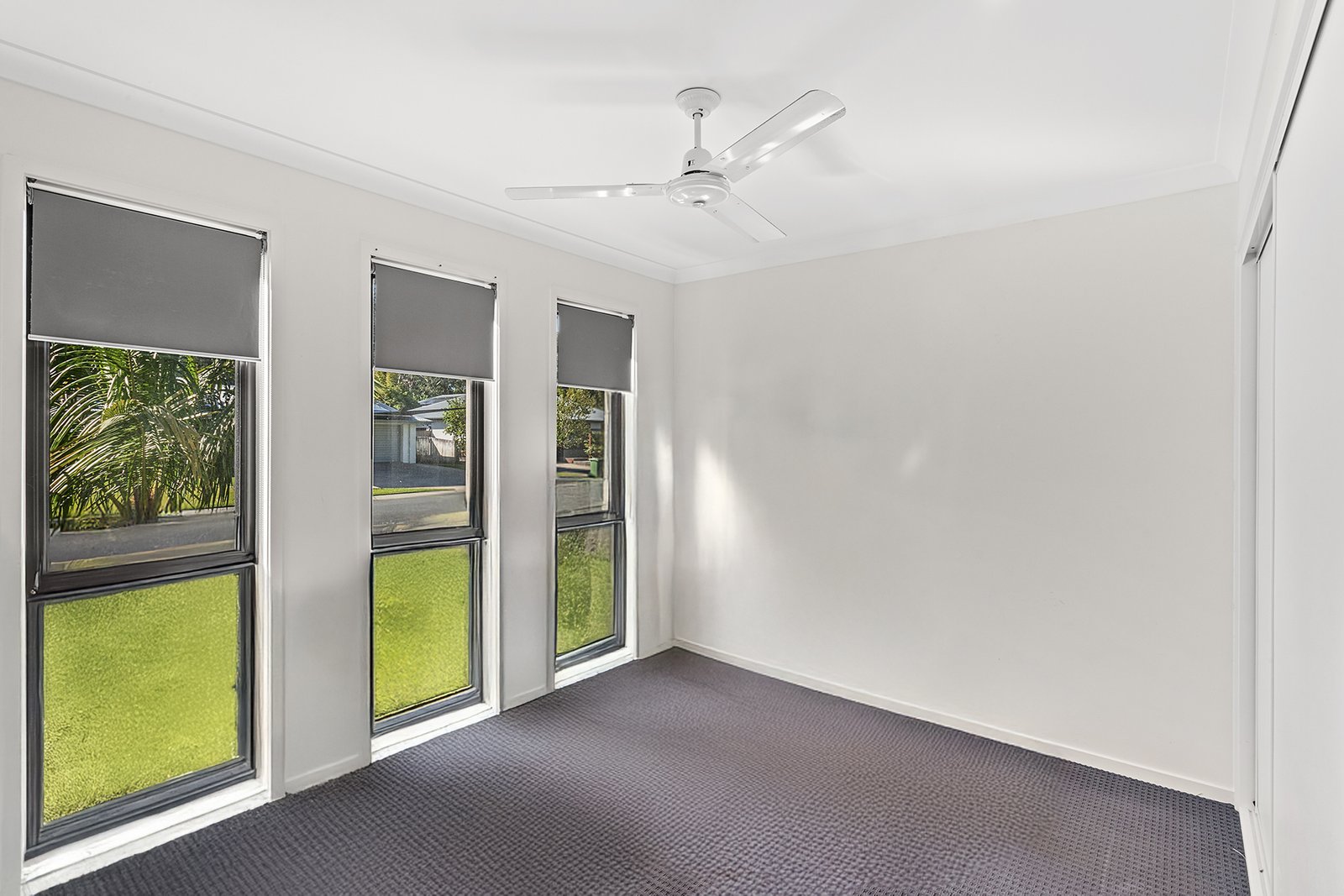 64 Macarthur Drive CANNONVALE 12