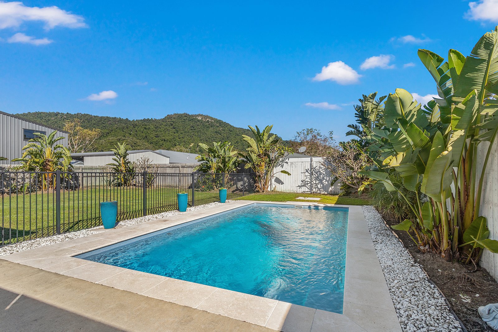 64 Macarthur Drive CANNONVALE 18