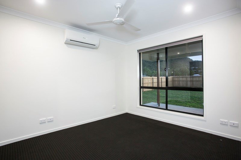 64 Macarthur Drive CANNONVALE 6