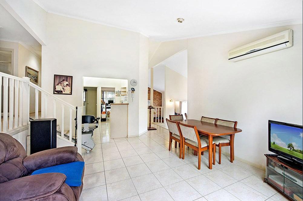 6/4 Madsen Place SOUTHPORT 4