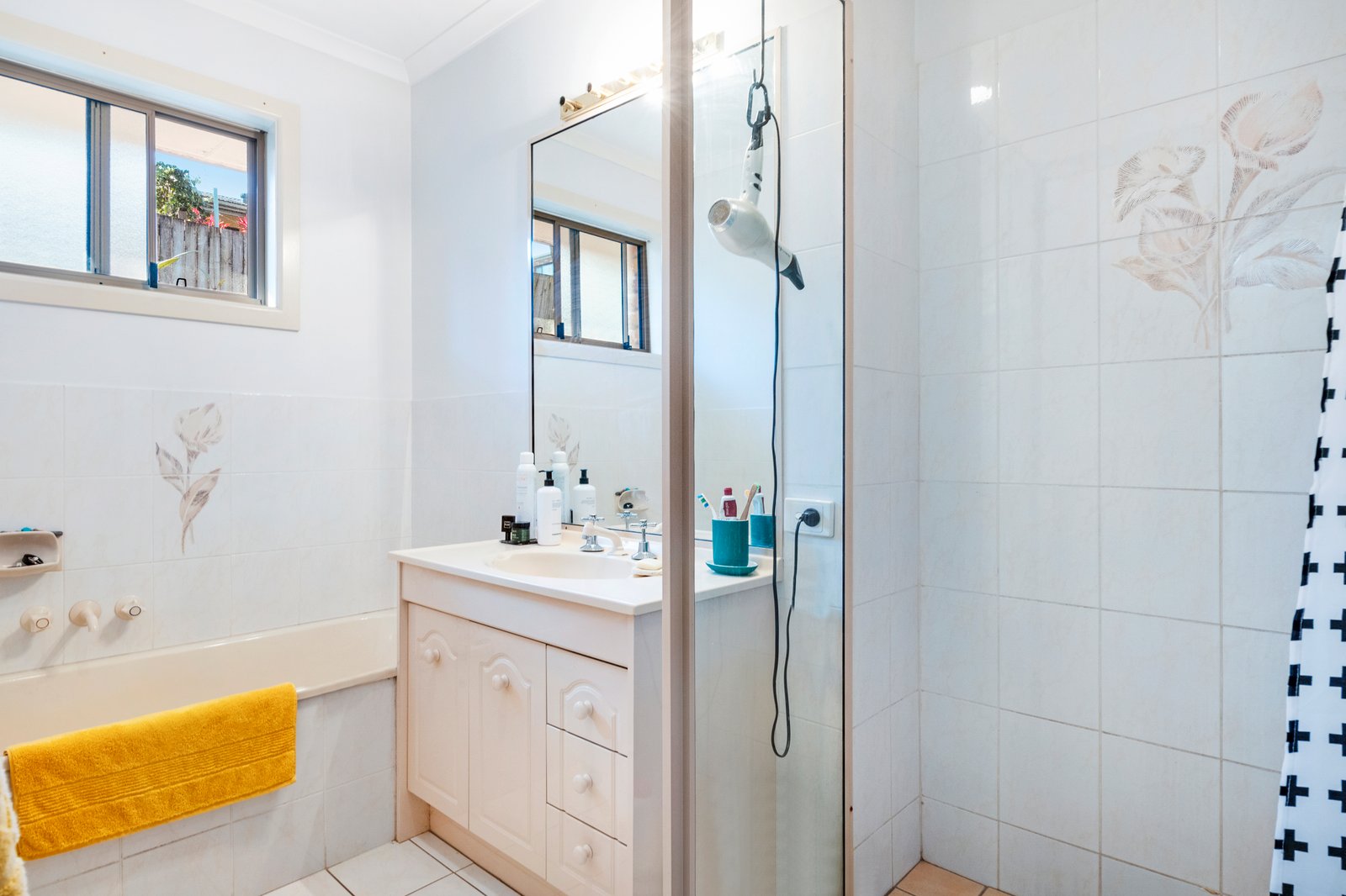 6/4 Madsen Place SOUTHPORT 12
