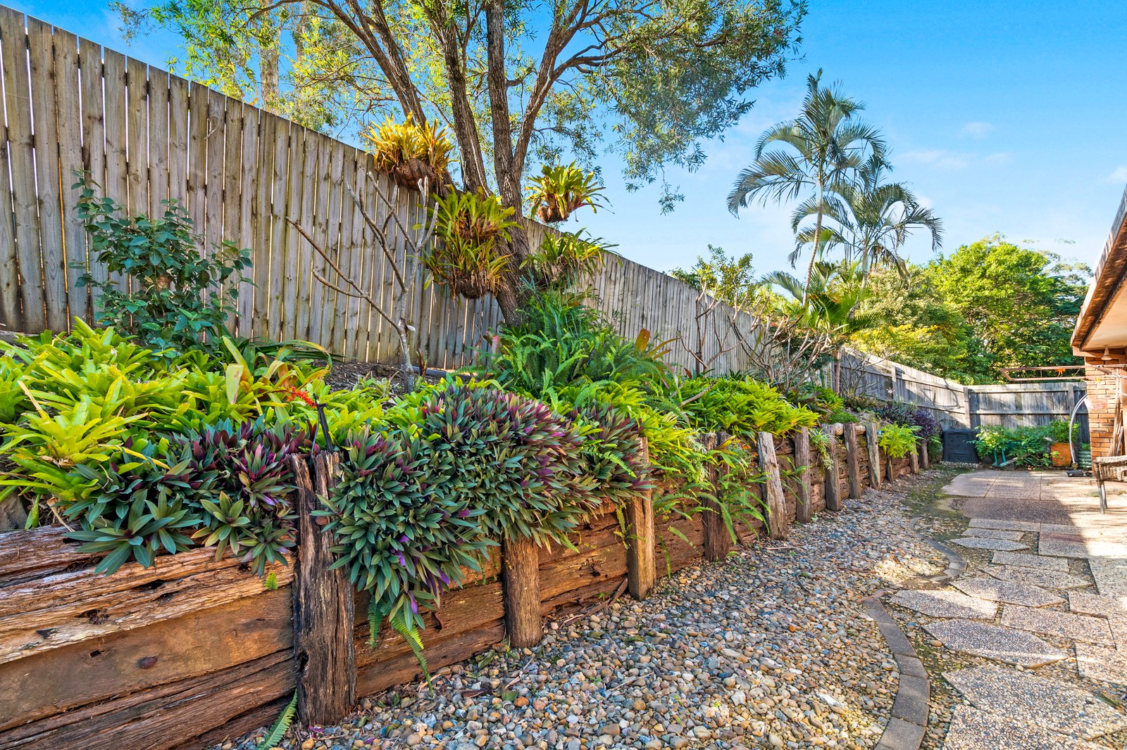 6/4 Madsen Place SOUTHPORT 16