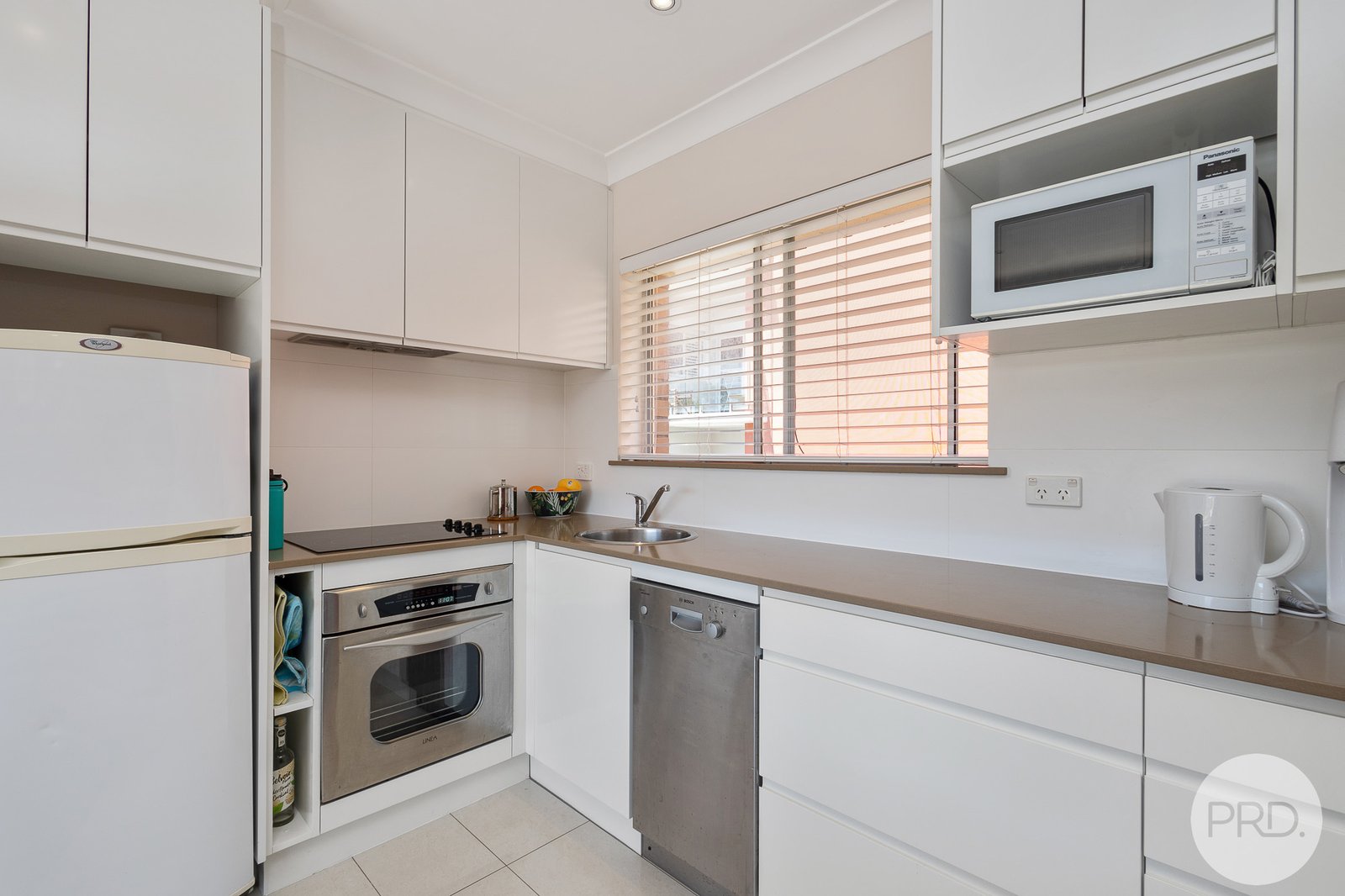 6/4 Magnus Street NELSON BAY 5