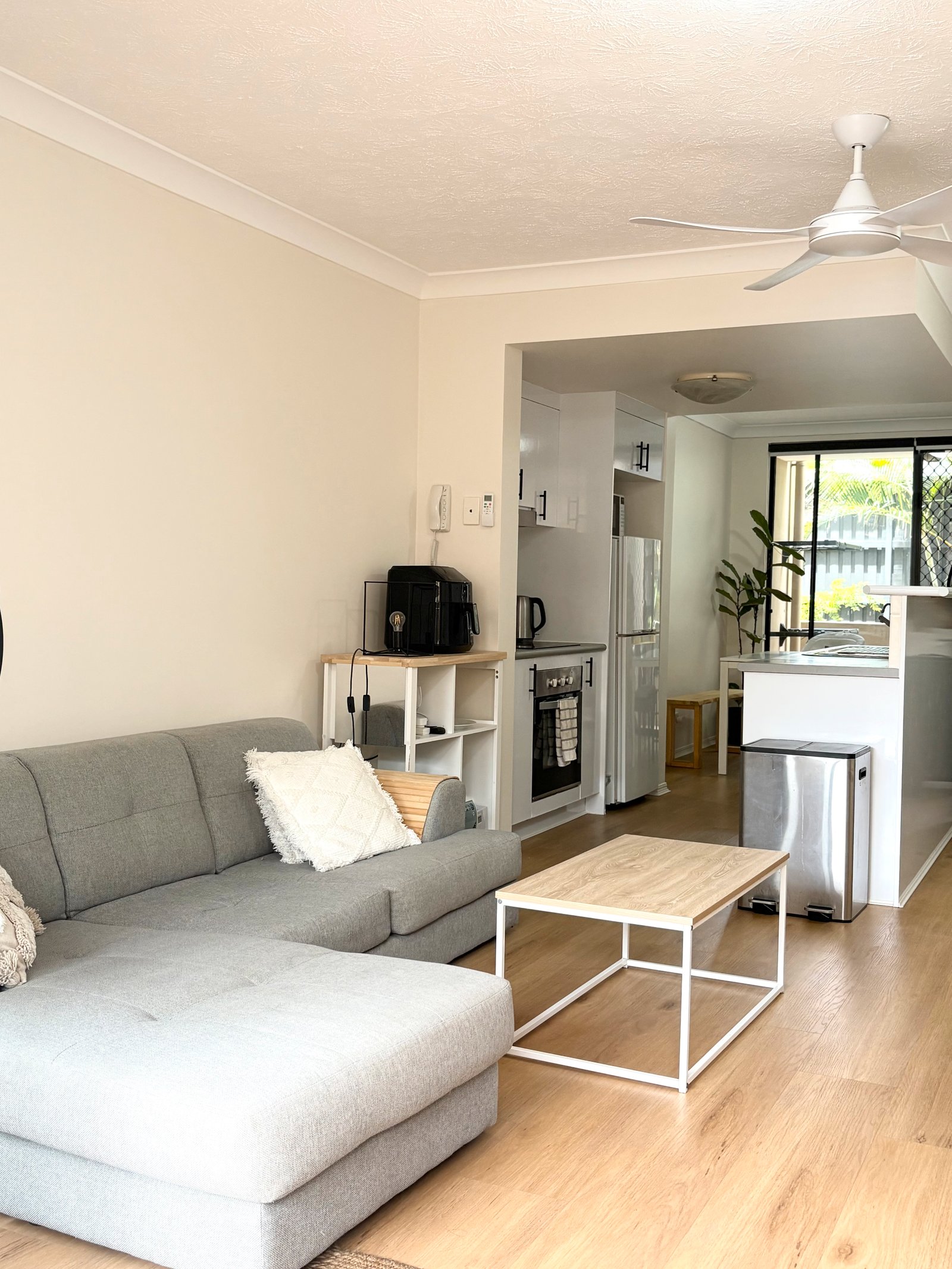 6/4 Mawarra Street PALM BEACH 2