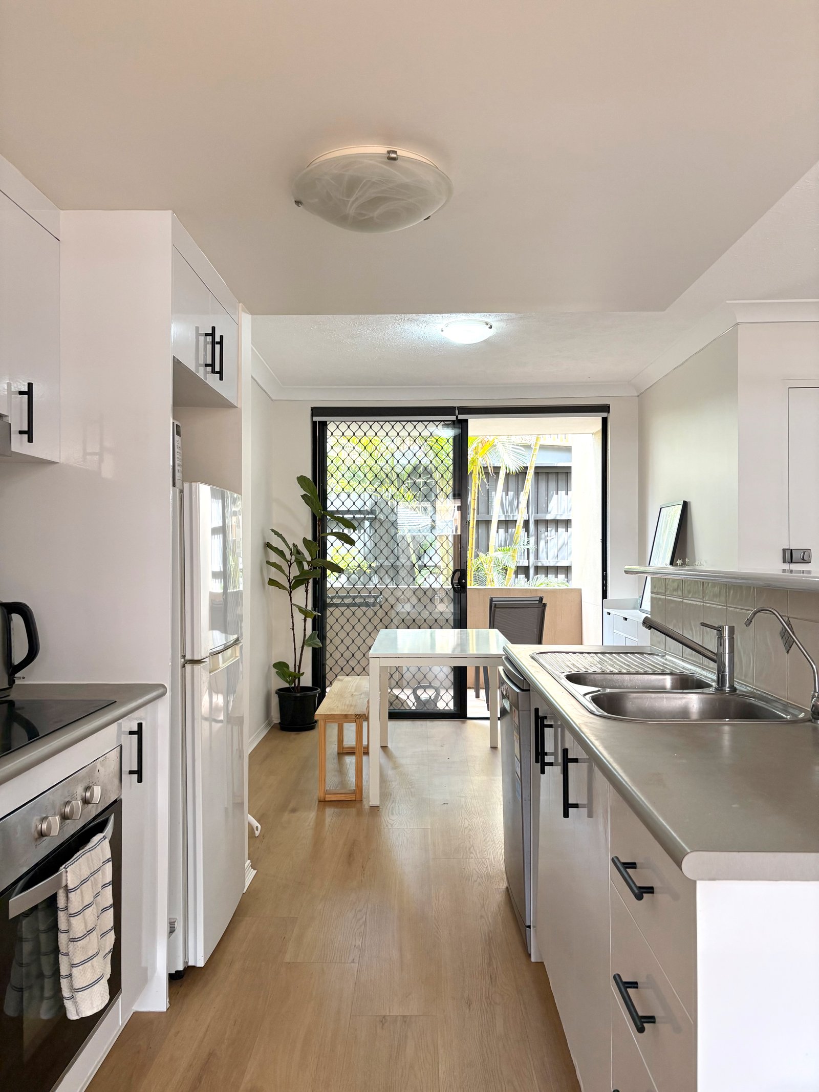 6/4 Mawarra Street PALM BEACH 4