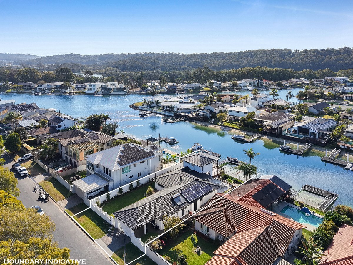 64 Melaleuca Drive Palm Beach 1