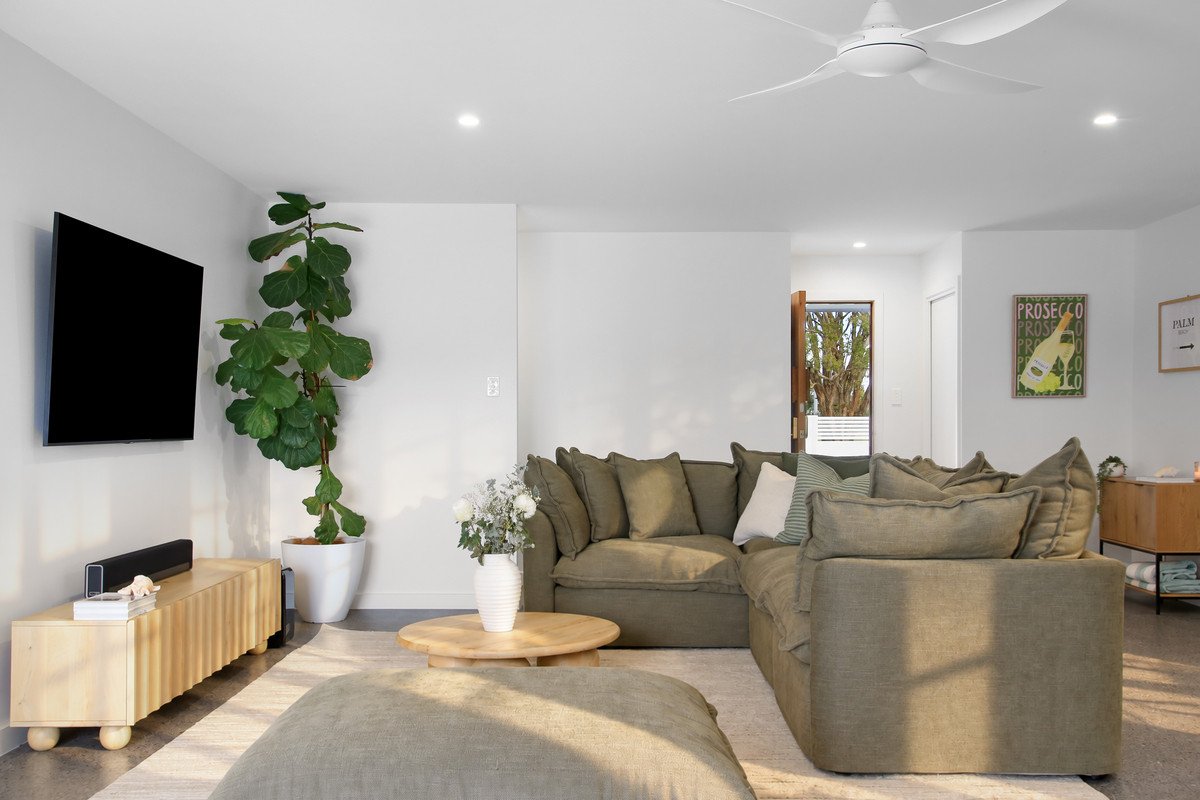 64 Melaleuca Drive Palm Beach 9