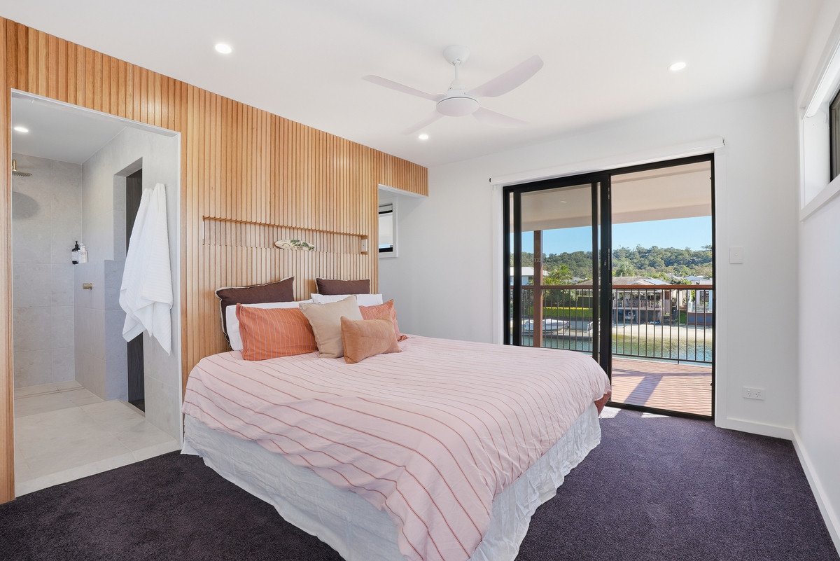 64 Melaleuca Drive Palm Beach 17