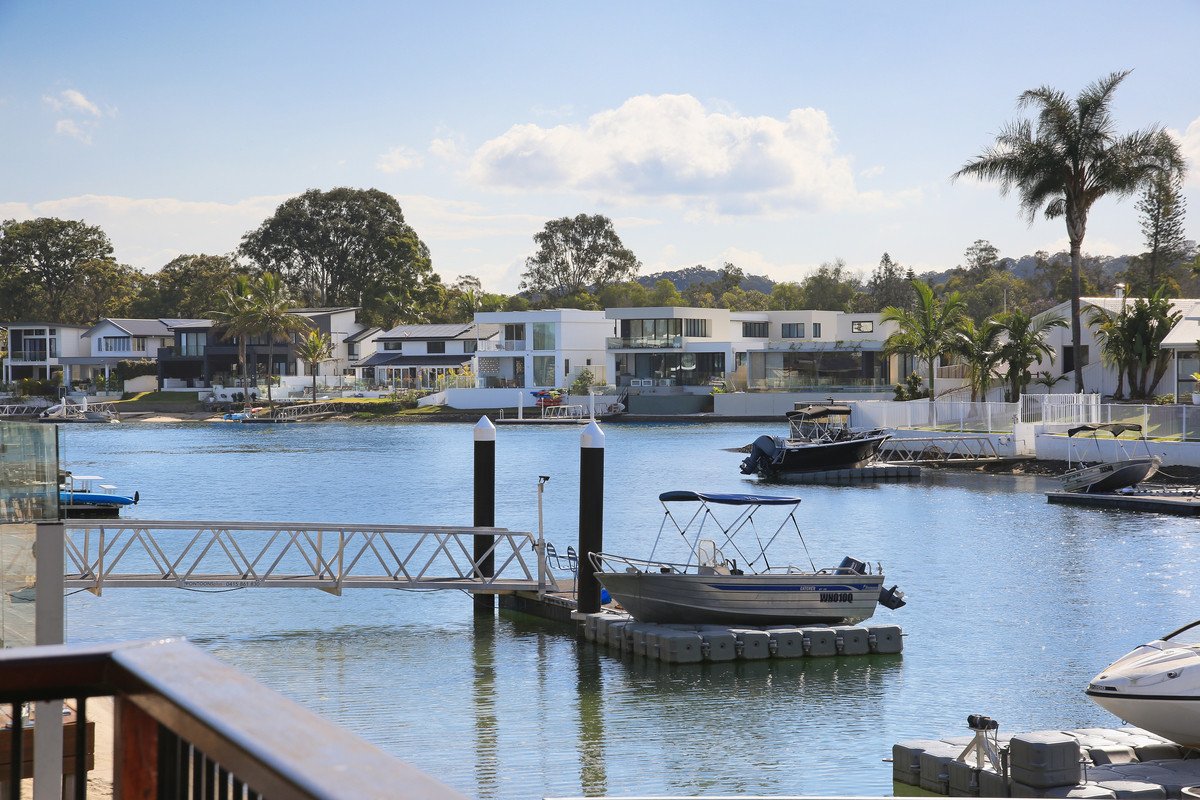64 Melaleuca Drive Palm Beach 22