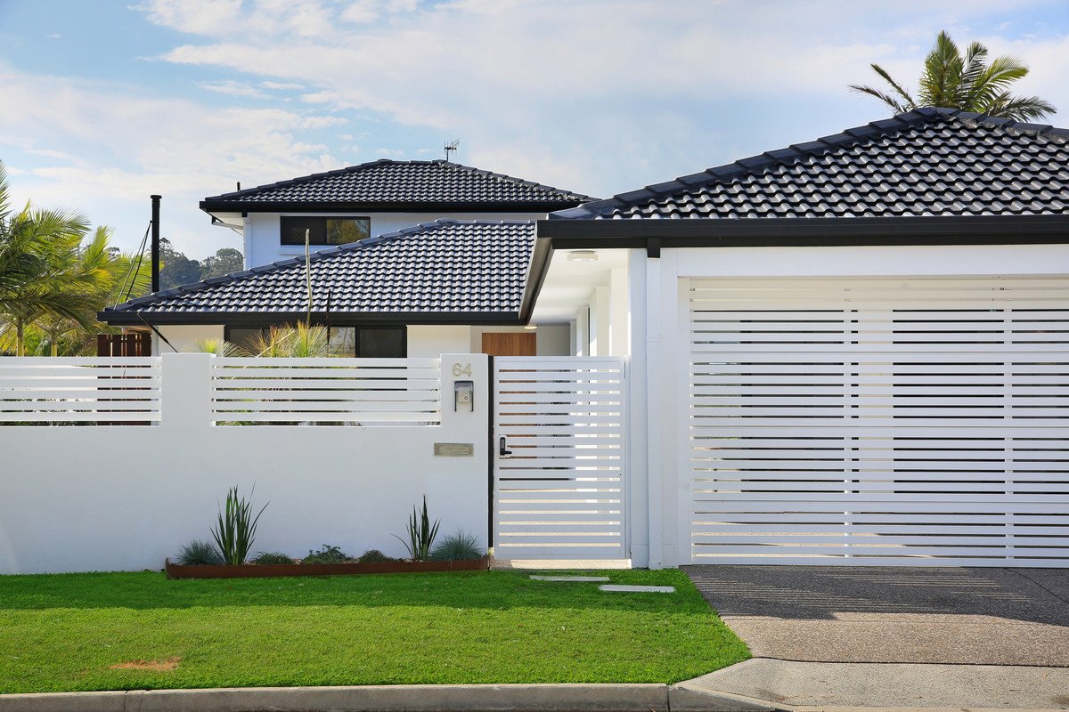 64 Melaleuca Drive Palm Beach 25