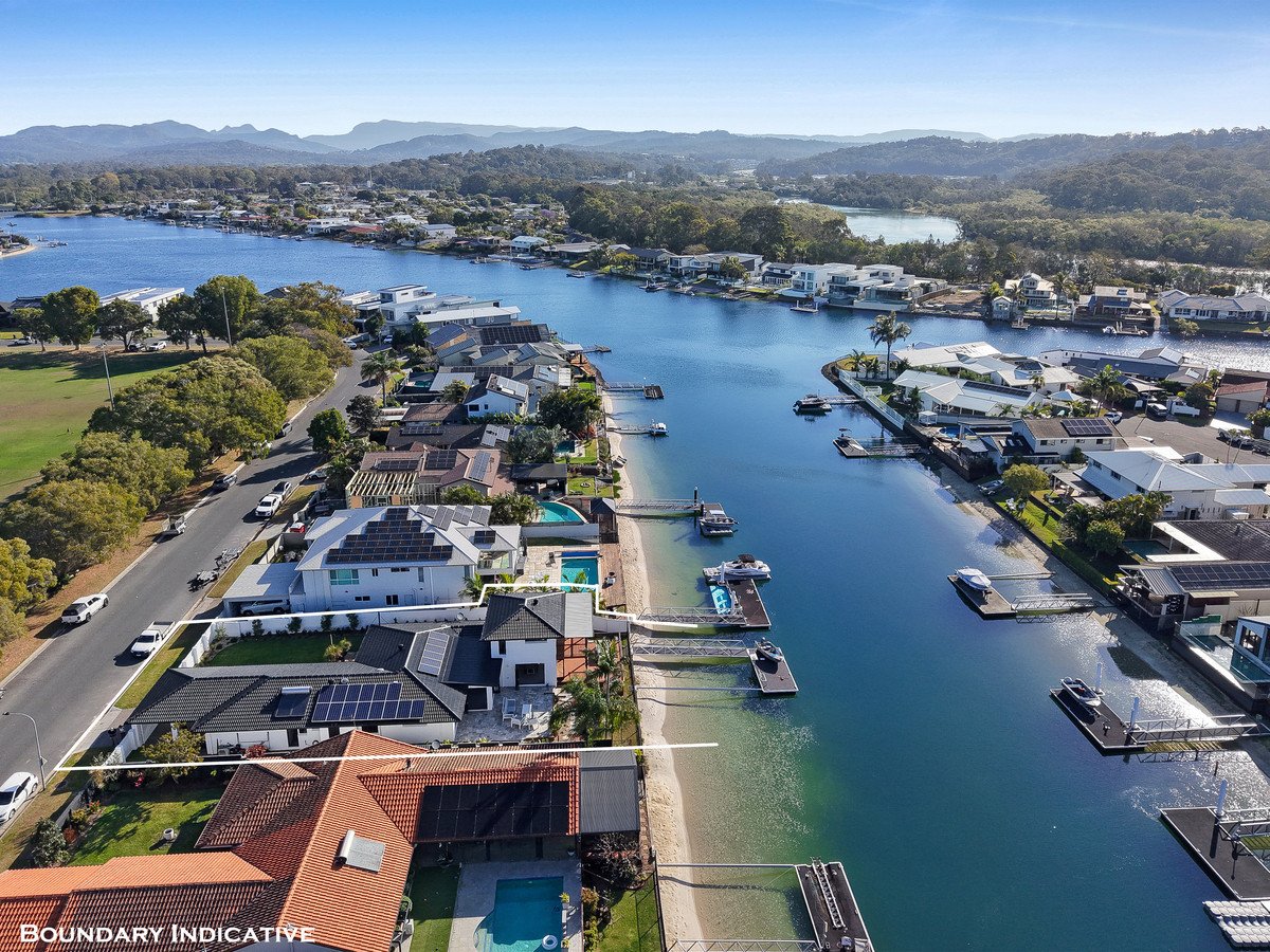 64 Melaleuca Drive Palm Beach 33
