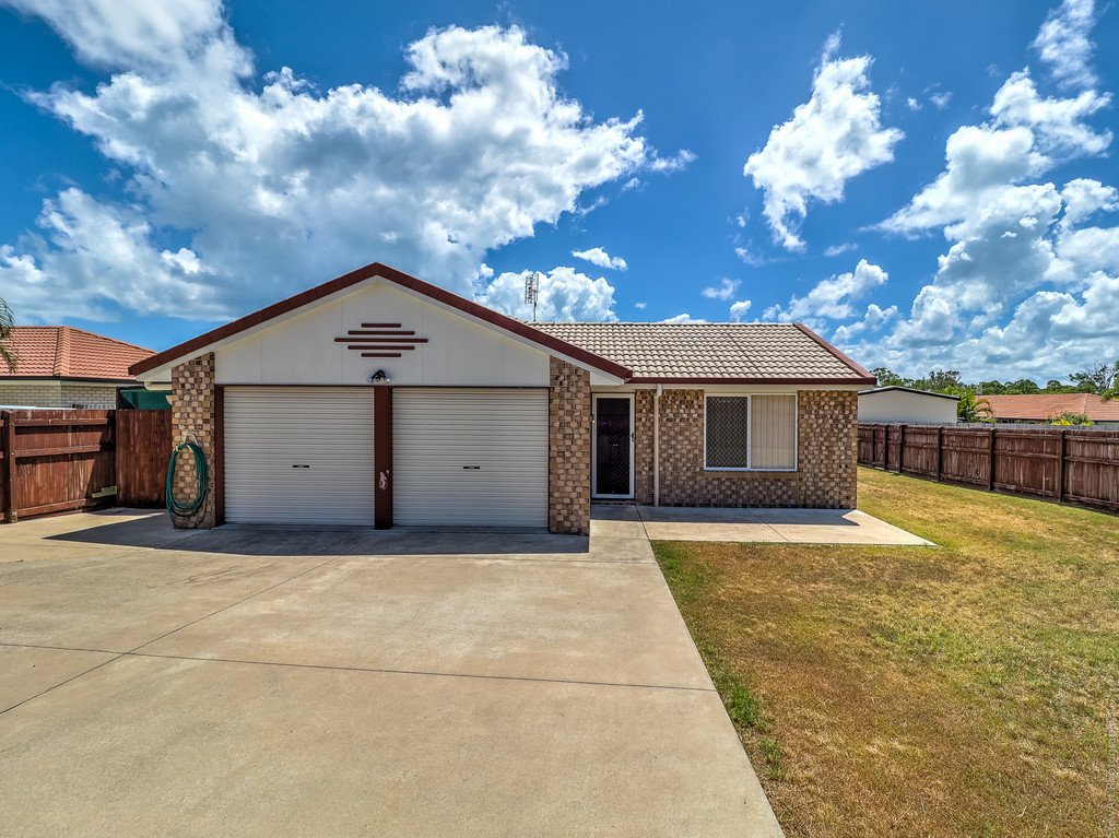 64 Moonstone Drive URANGAN 1