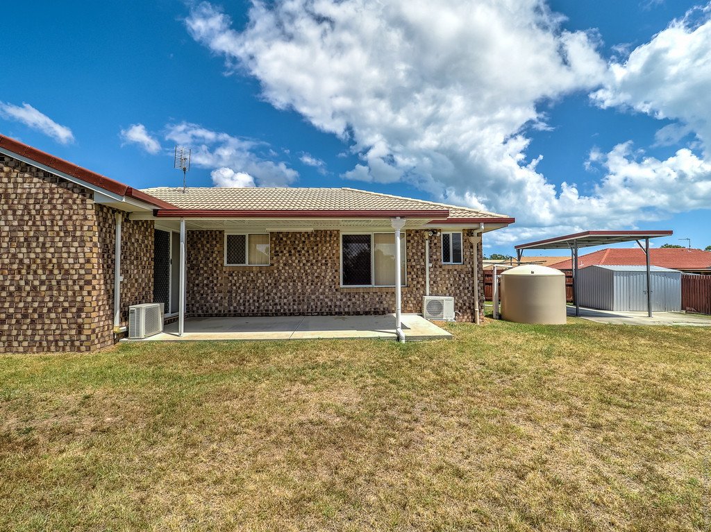 64 Moonstone Drive URANGAN 11
