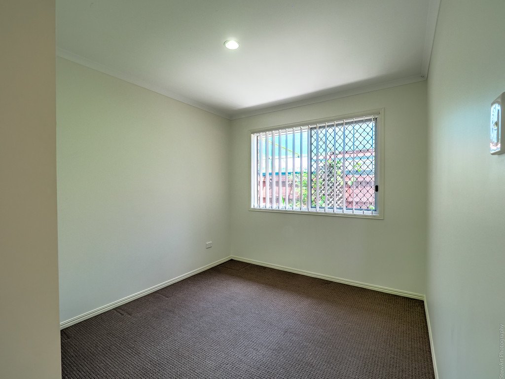 64 Moonstone Drive URANGAN 15