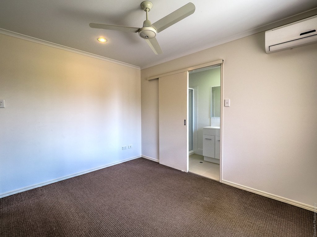 64 Moonstone Drive URANGAN 20