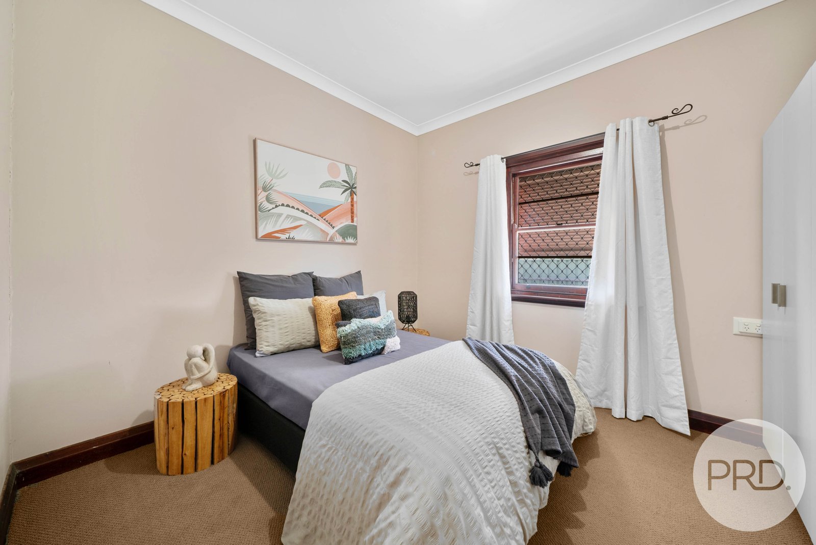 64 Murray Street WAGGA WAGGA 9