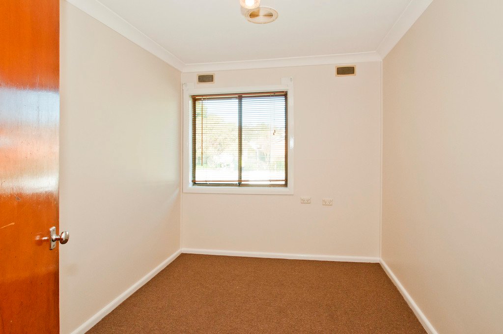 64 Nolan Street BERKELEY 4