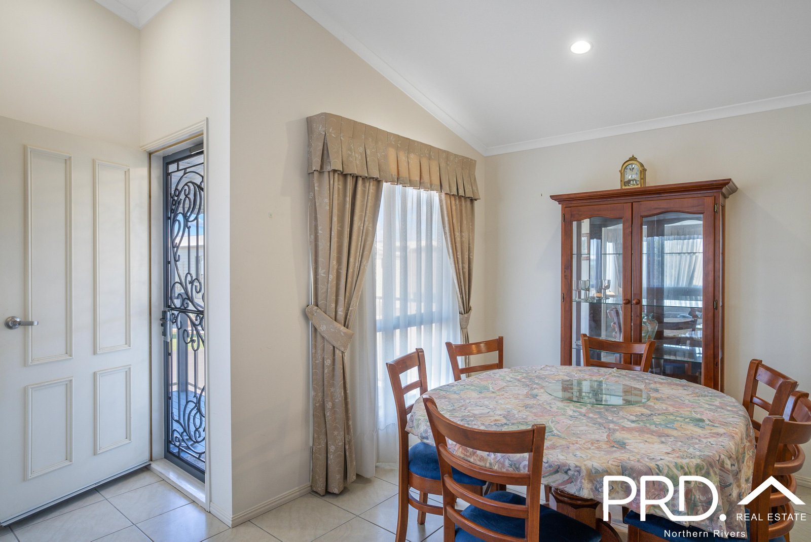 64 Parrot Place 69 Light Street CASINO 4