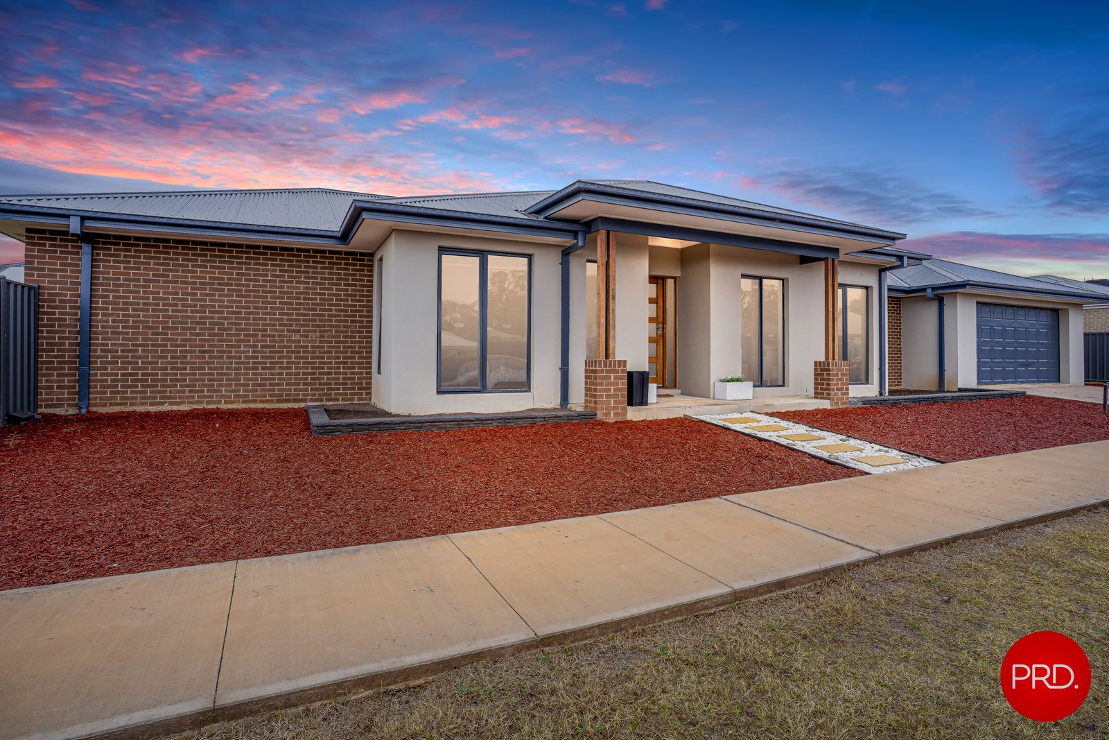 64 Pembroke Drive MARONG 1