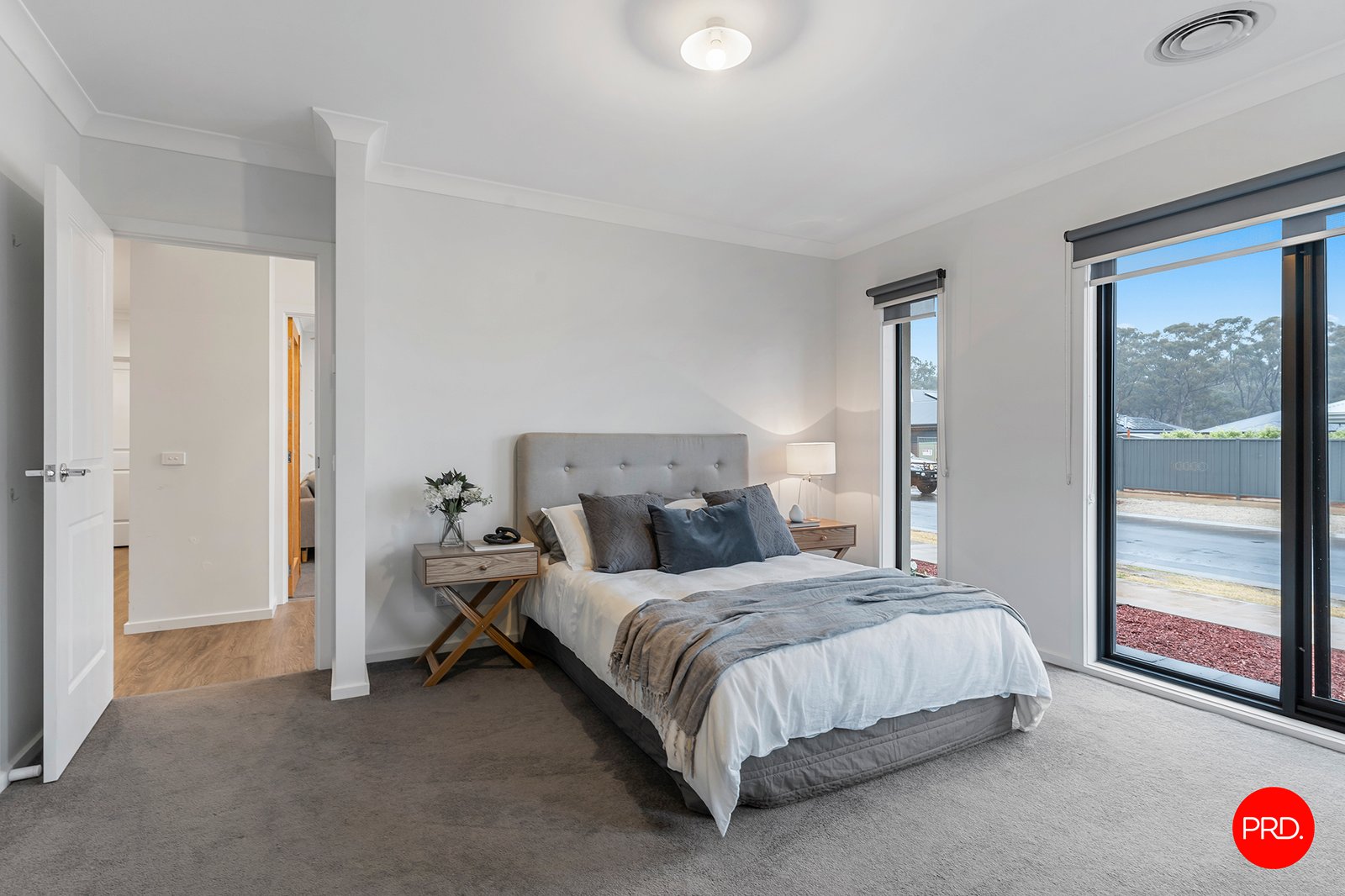 64 Pembroke Drive MARONG 8