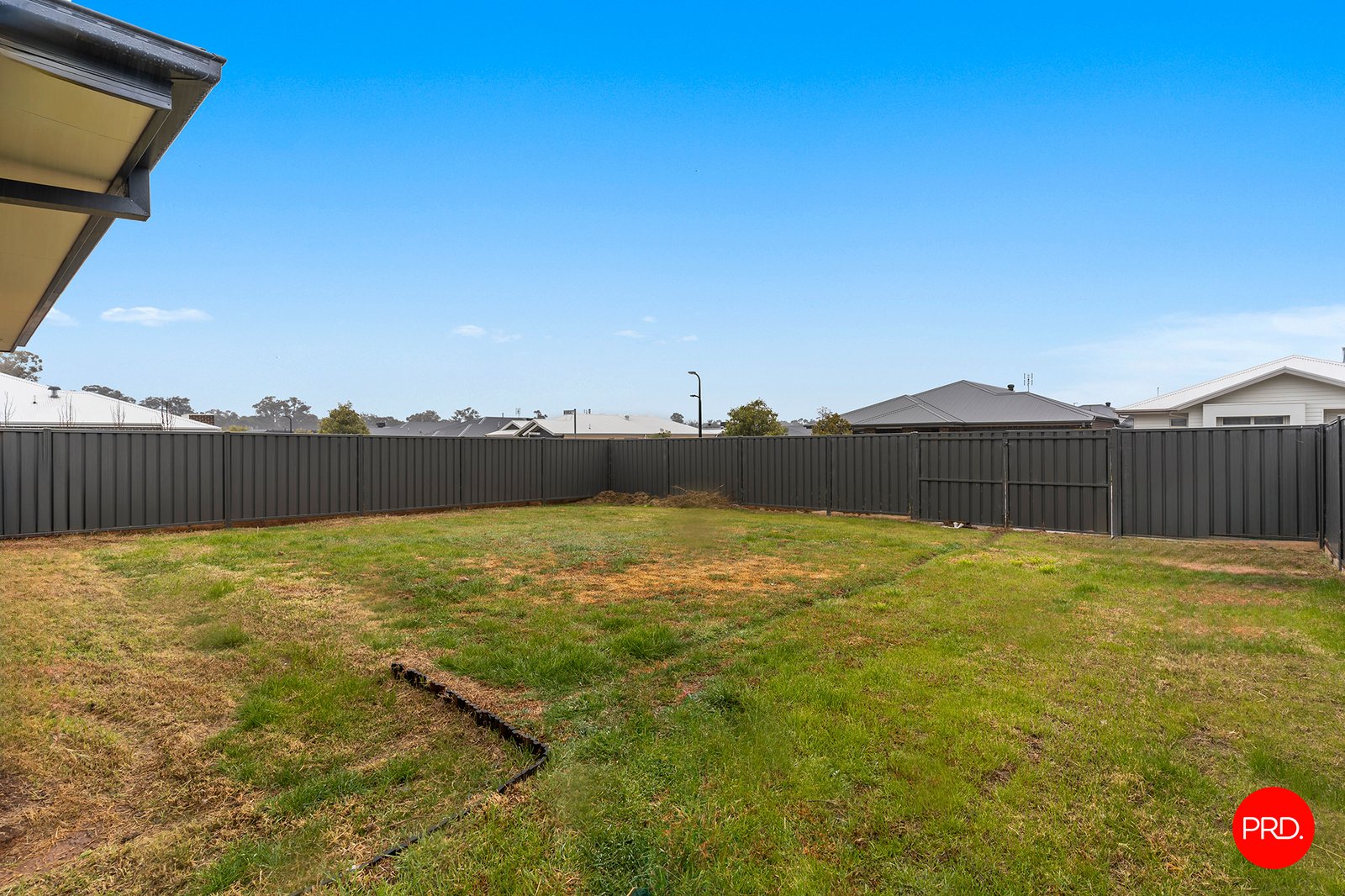 64 Pembroke Drive MARONG 20