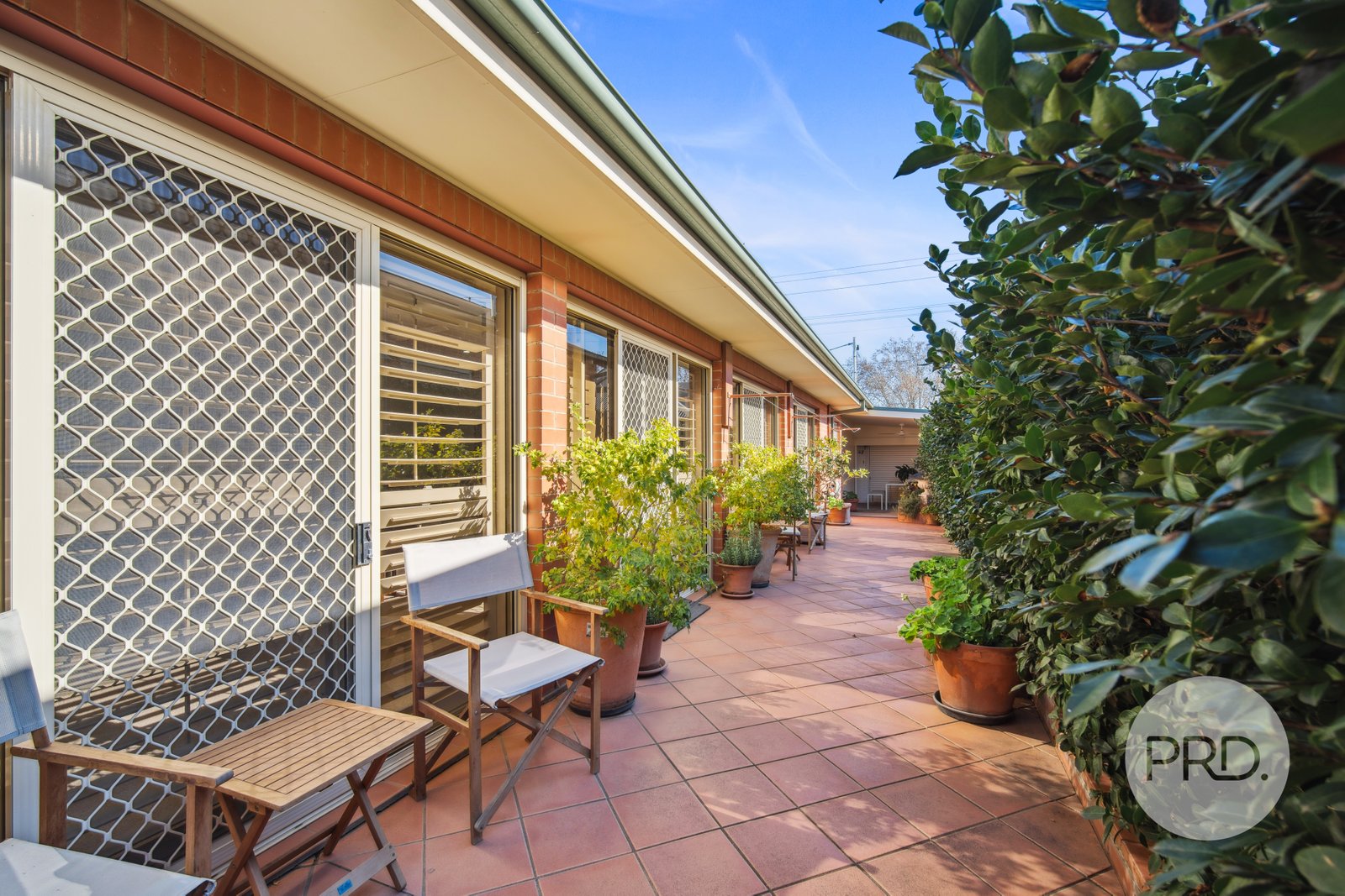 64 Peter Street WAGGA WAGGA 27