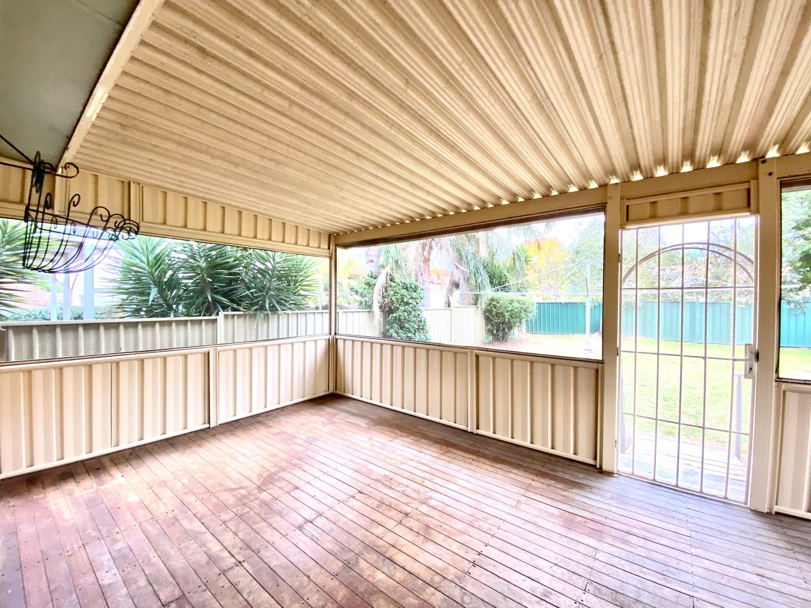 64 Piper Street TAMWORTH 13