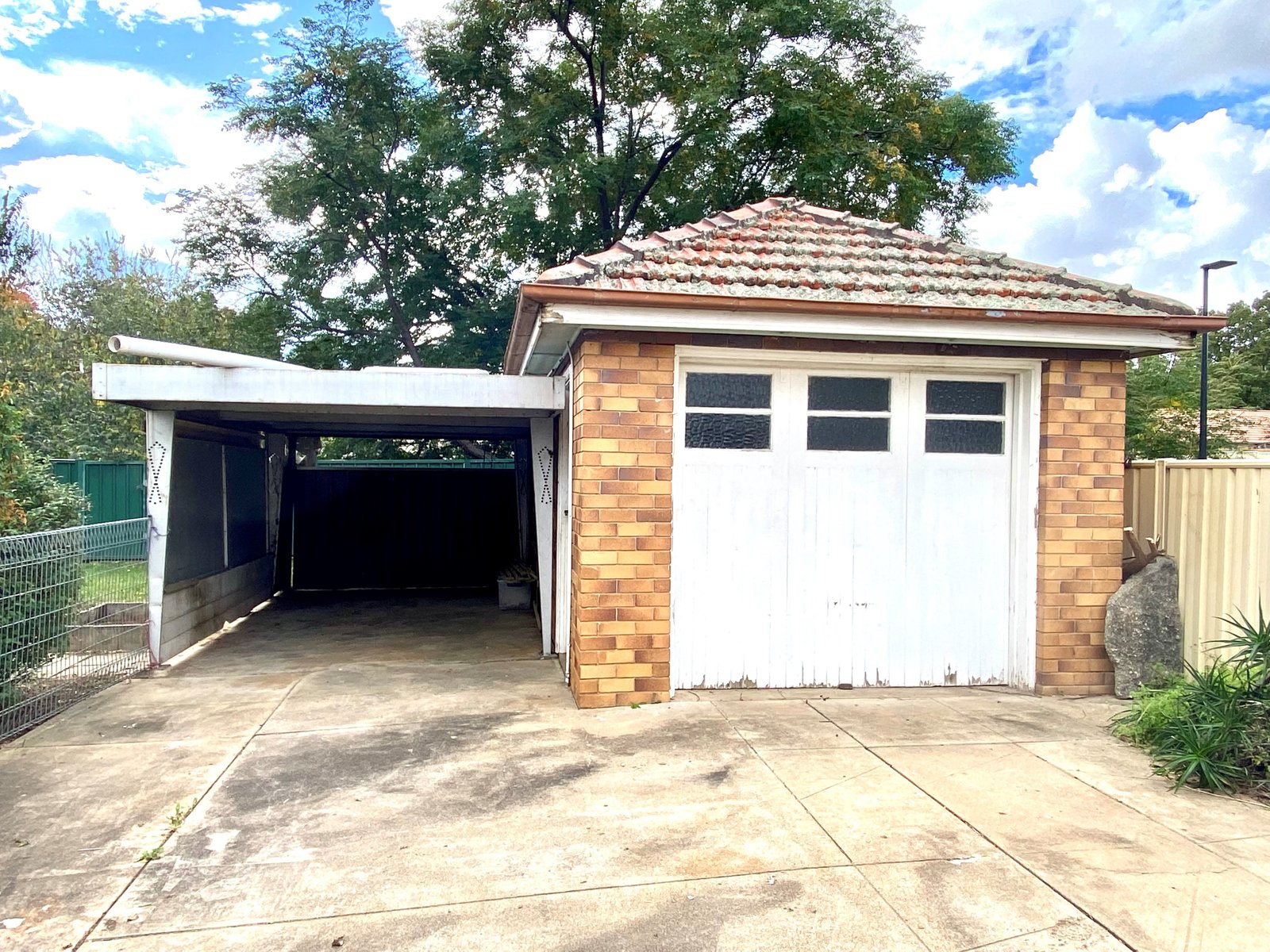 64 Piper Street TAMWORTH 16
