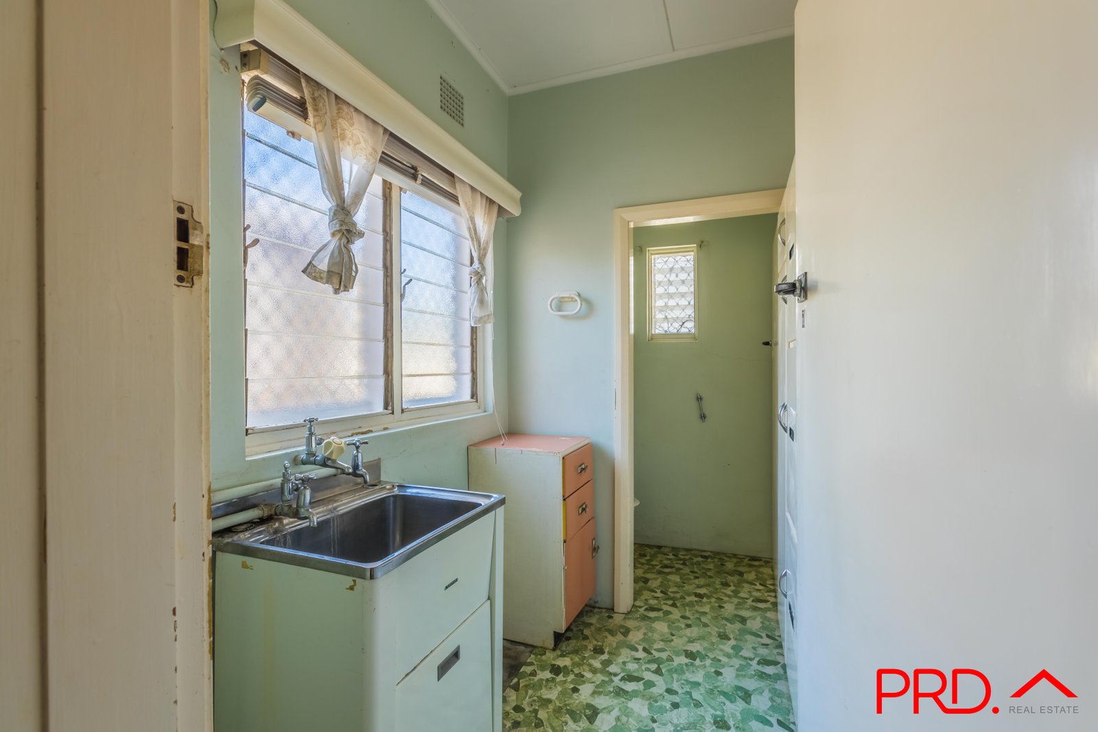 64 Piper Street TAMWORTH 14