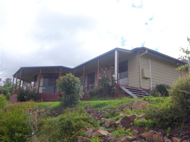 64 Power St  TUMBARUMBA 1