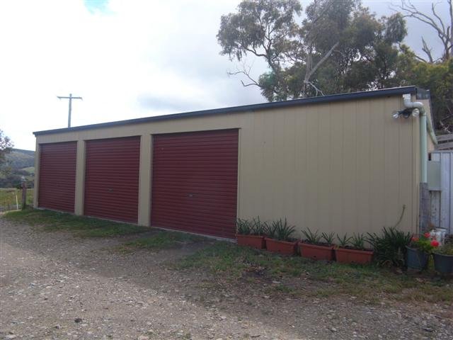 64 Power St  TUMBARUMBA 4
