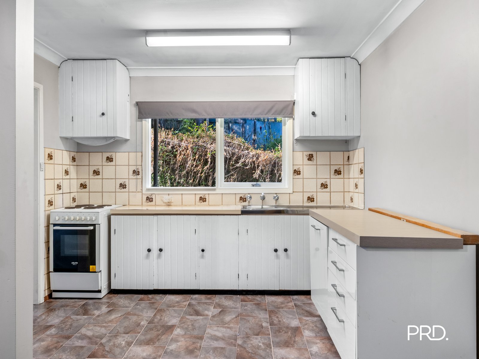 64 Railway Parade HAZELBROOK 3