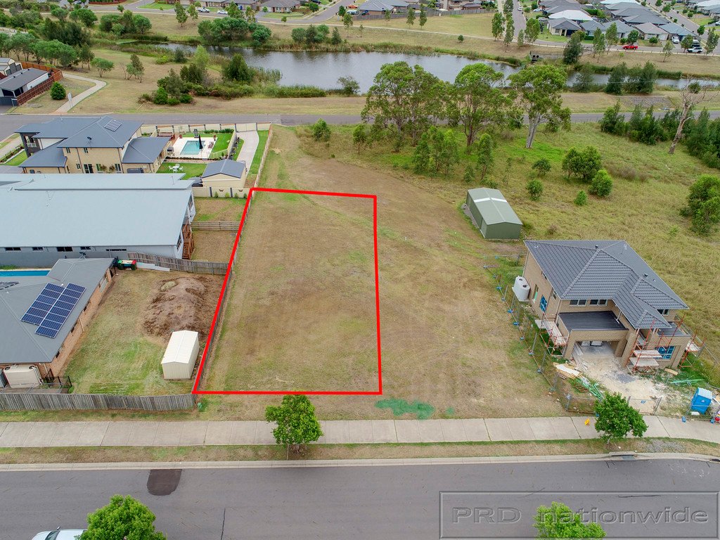 64 Redgum Circuit ABERGLASSLYN 1