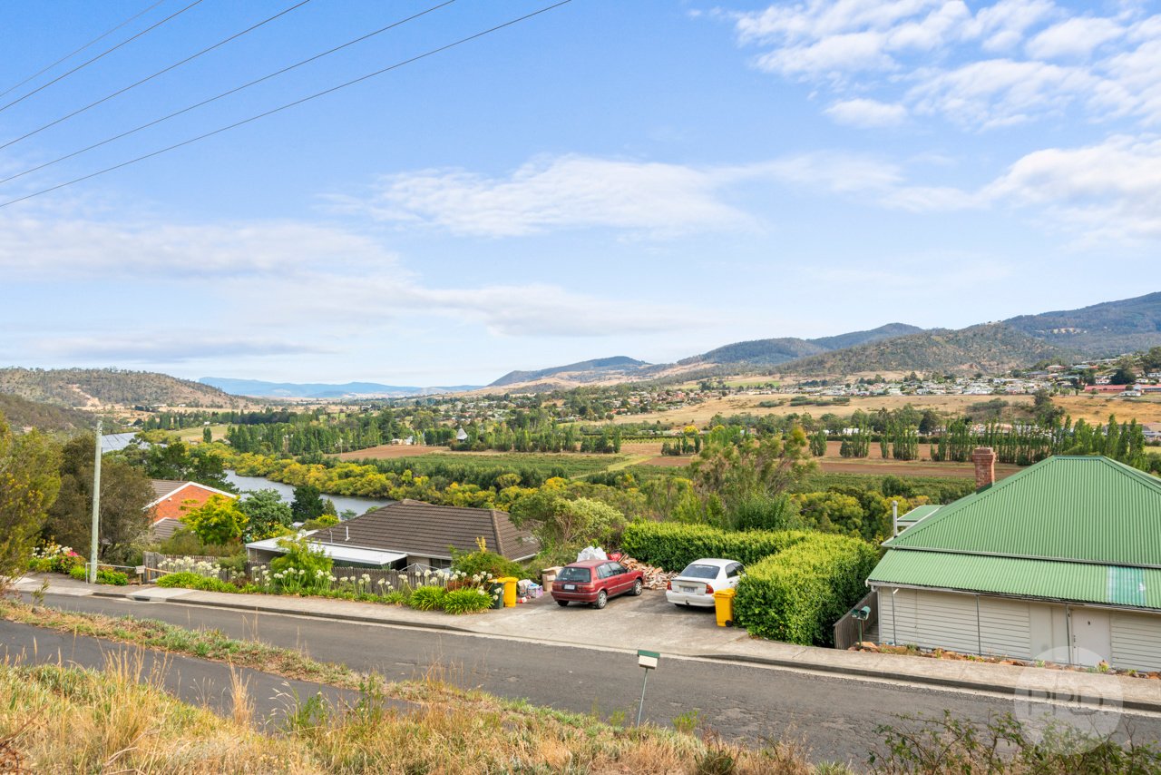 64 Sharland Avenue NEW NORFOLK 3