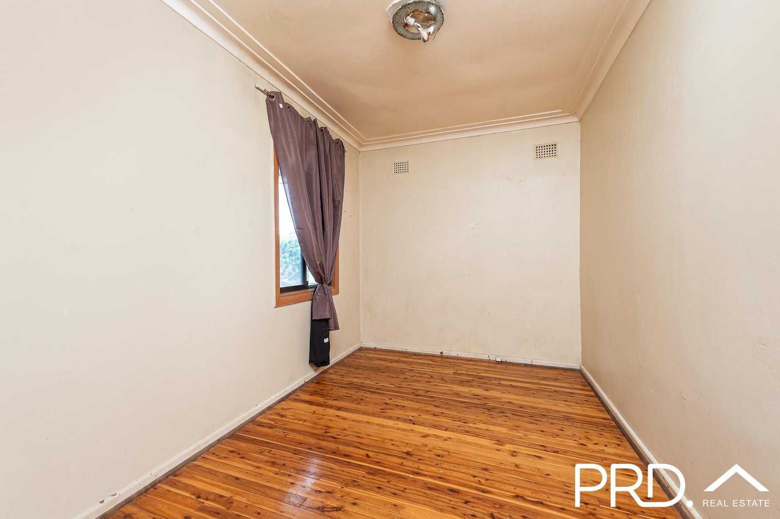 64 Sphinx Avenue REVESBY 5