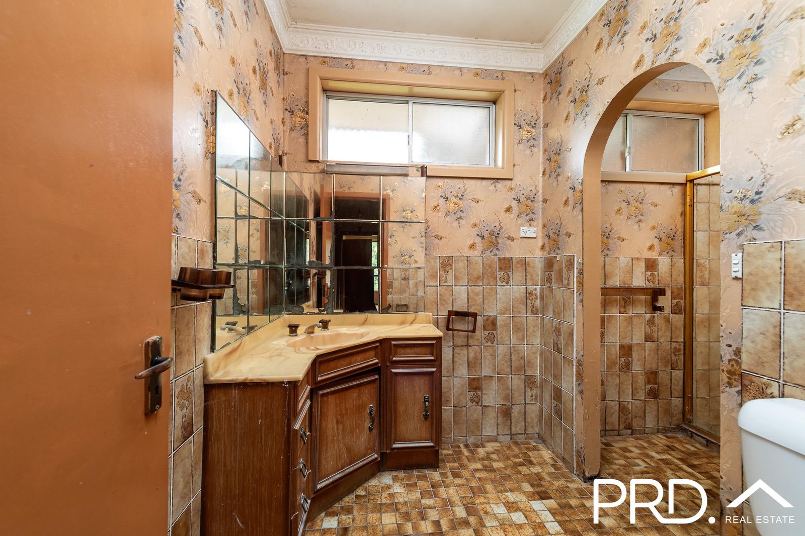 64 Sphinx Avenue REVESBY 6