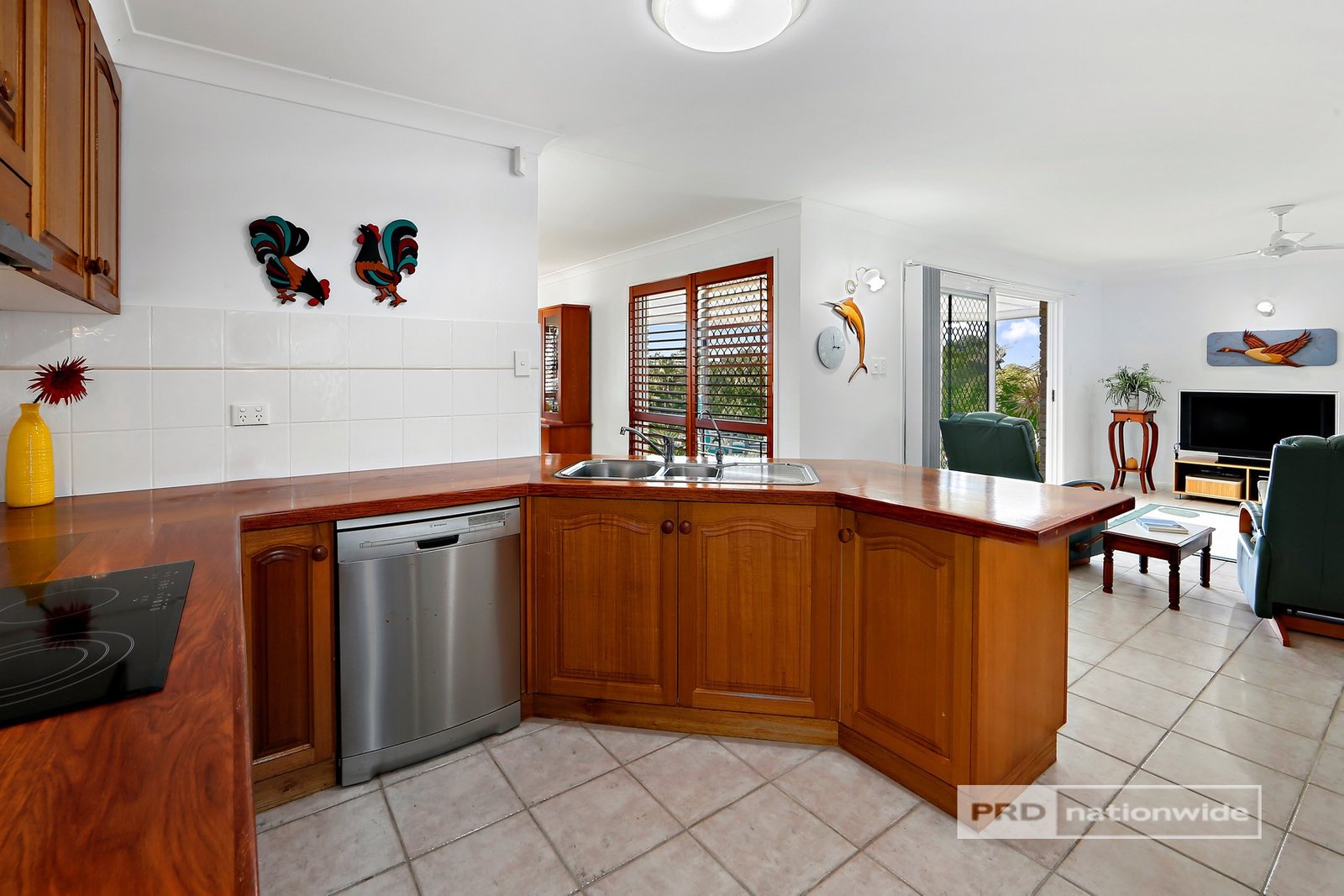 64 Straits Outlook CRAIGNISH 9