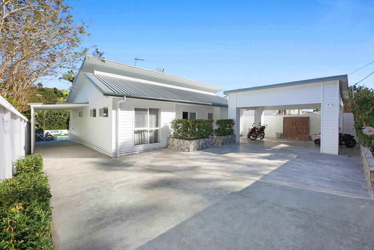 64 Tabilban Street Burleigh Heads 1