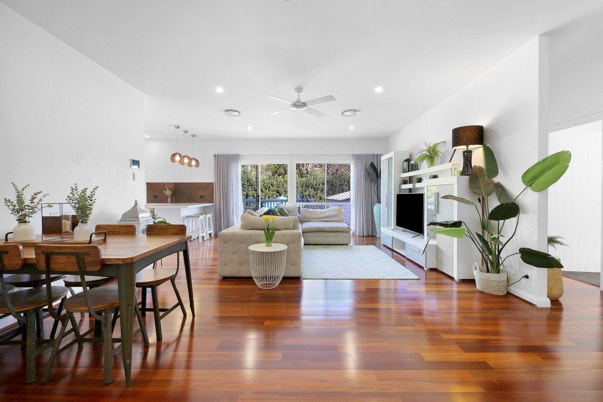 64 Tabilban Street Burleigh Heads 6