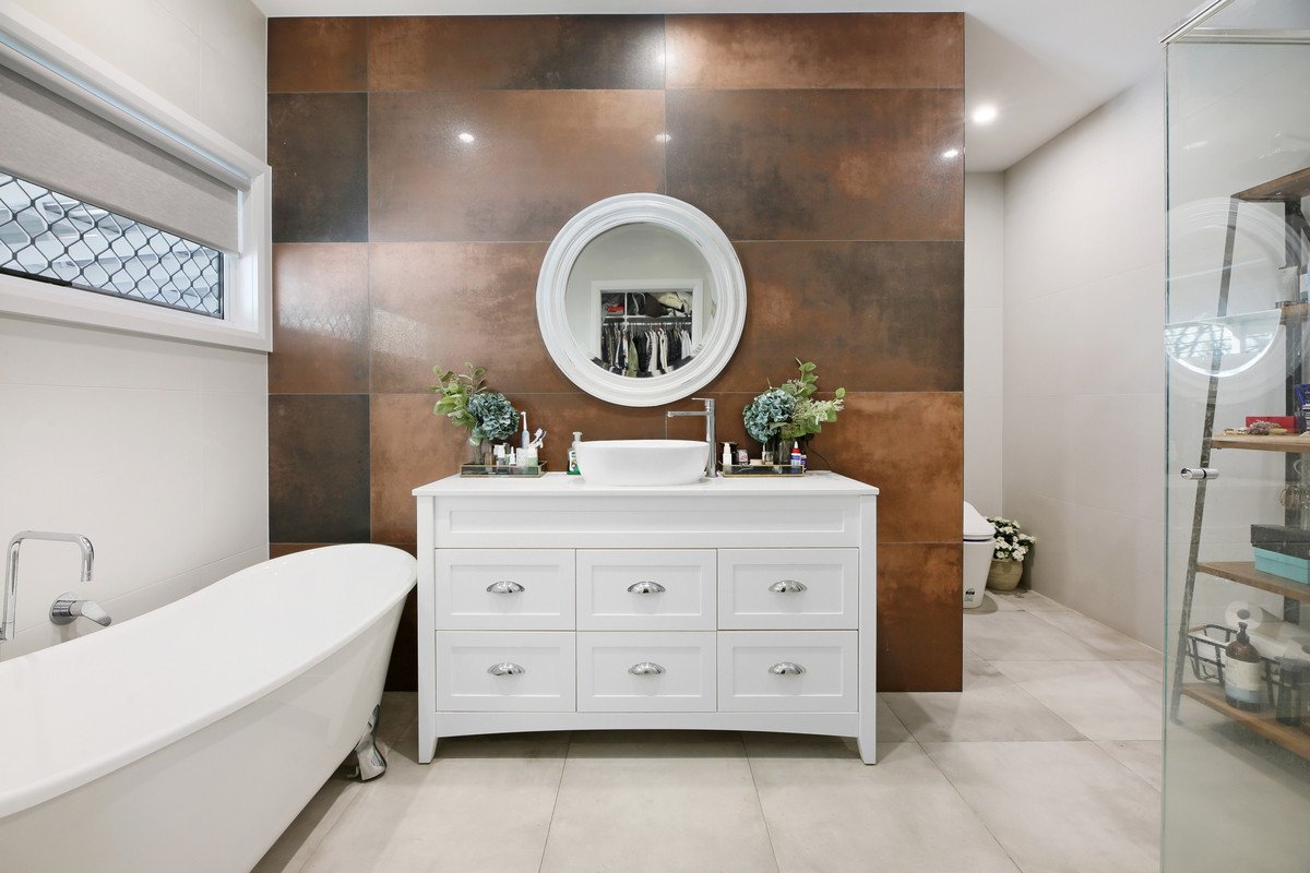 64 Tabilban Street Burleigh Heads 21