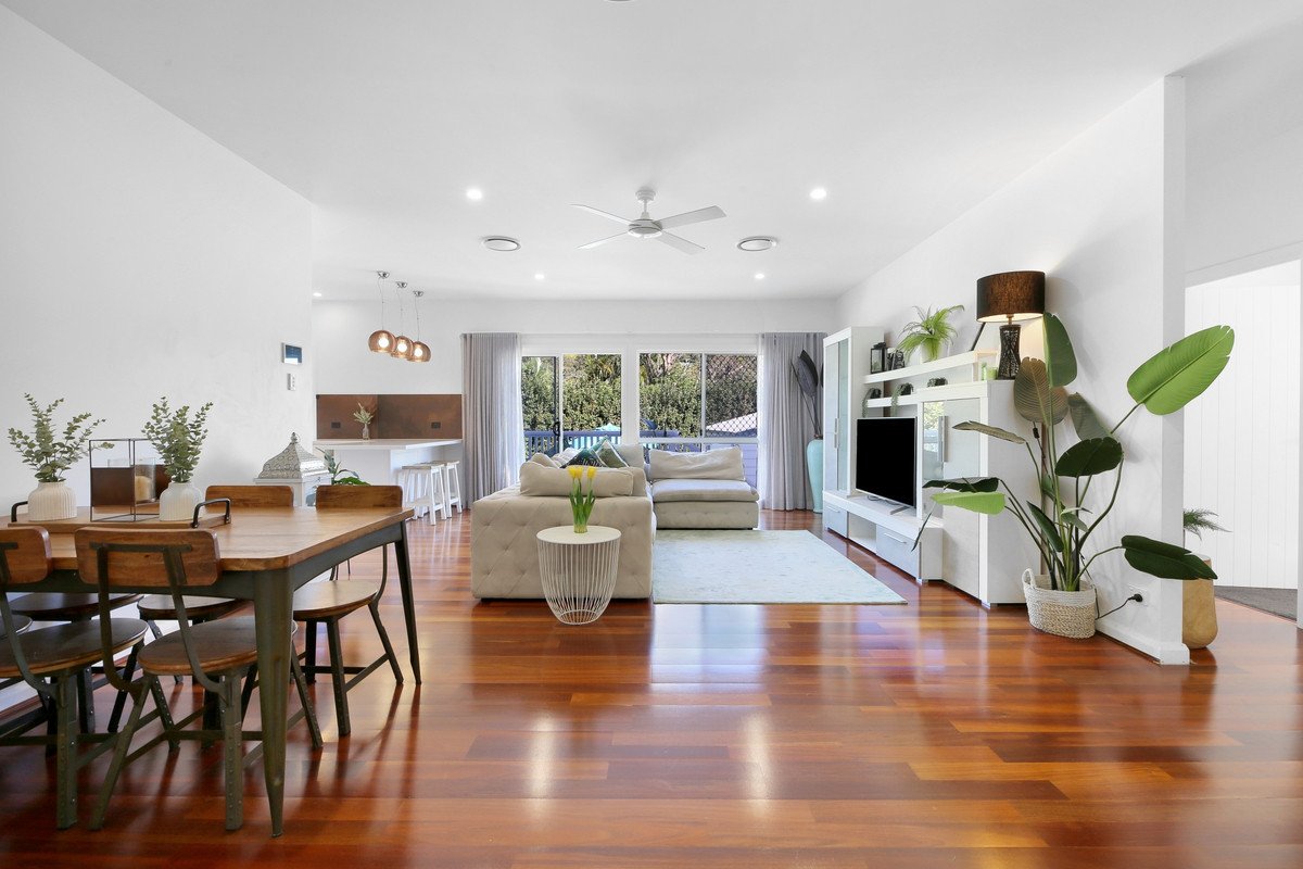 64 Tabilban Street Burleigh Heads 6