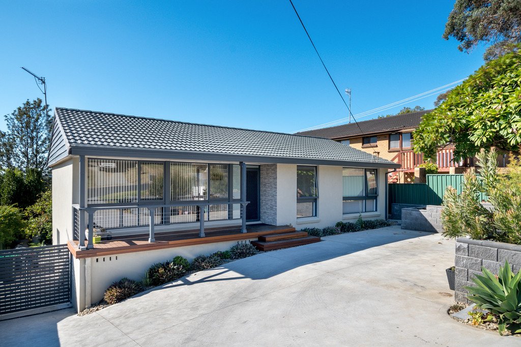 64 Tait Avenue KANAHOOKA 2