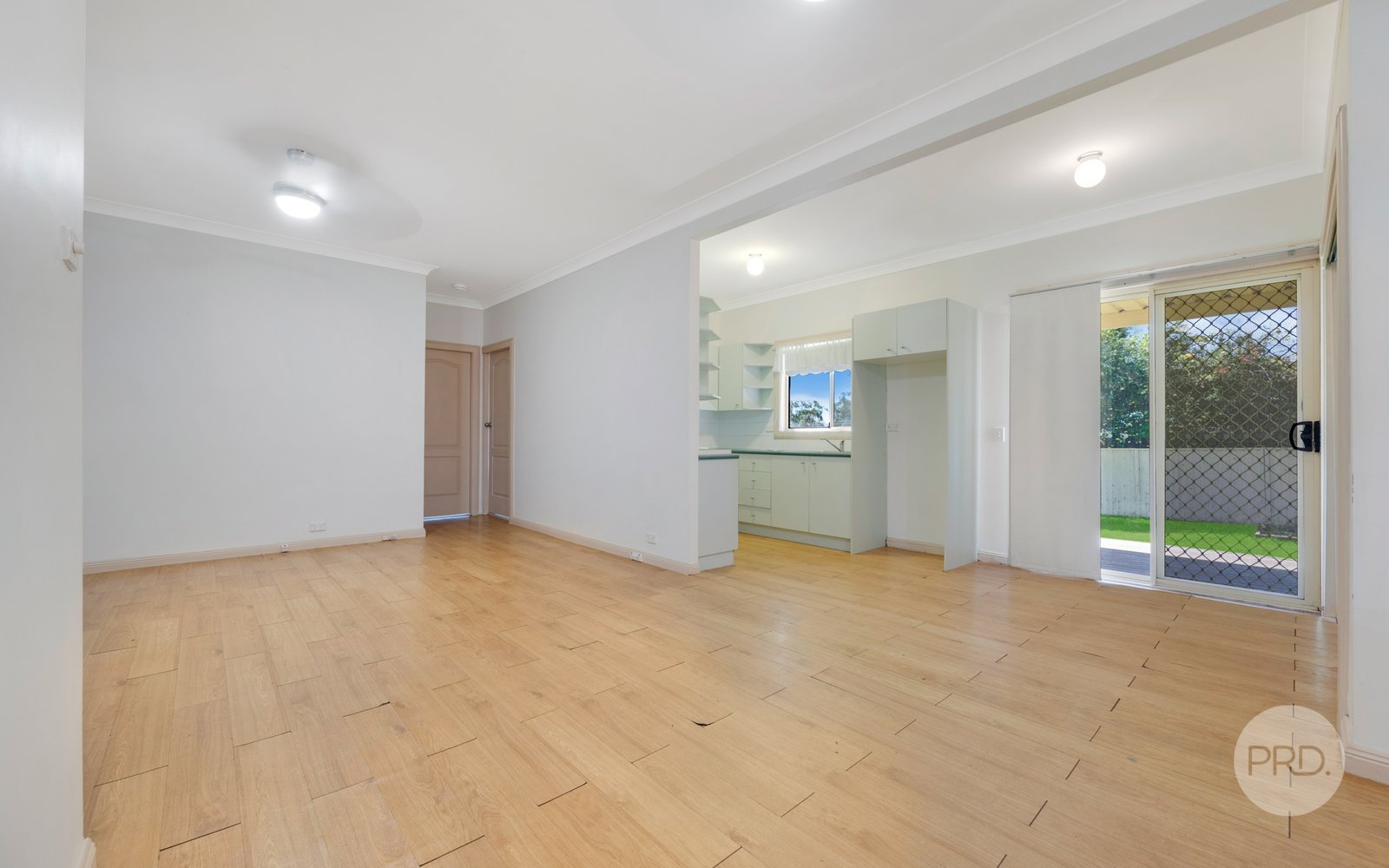 64 Thirteenth Street WARRAGAMBA 4