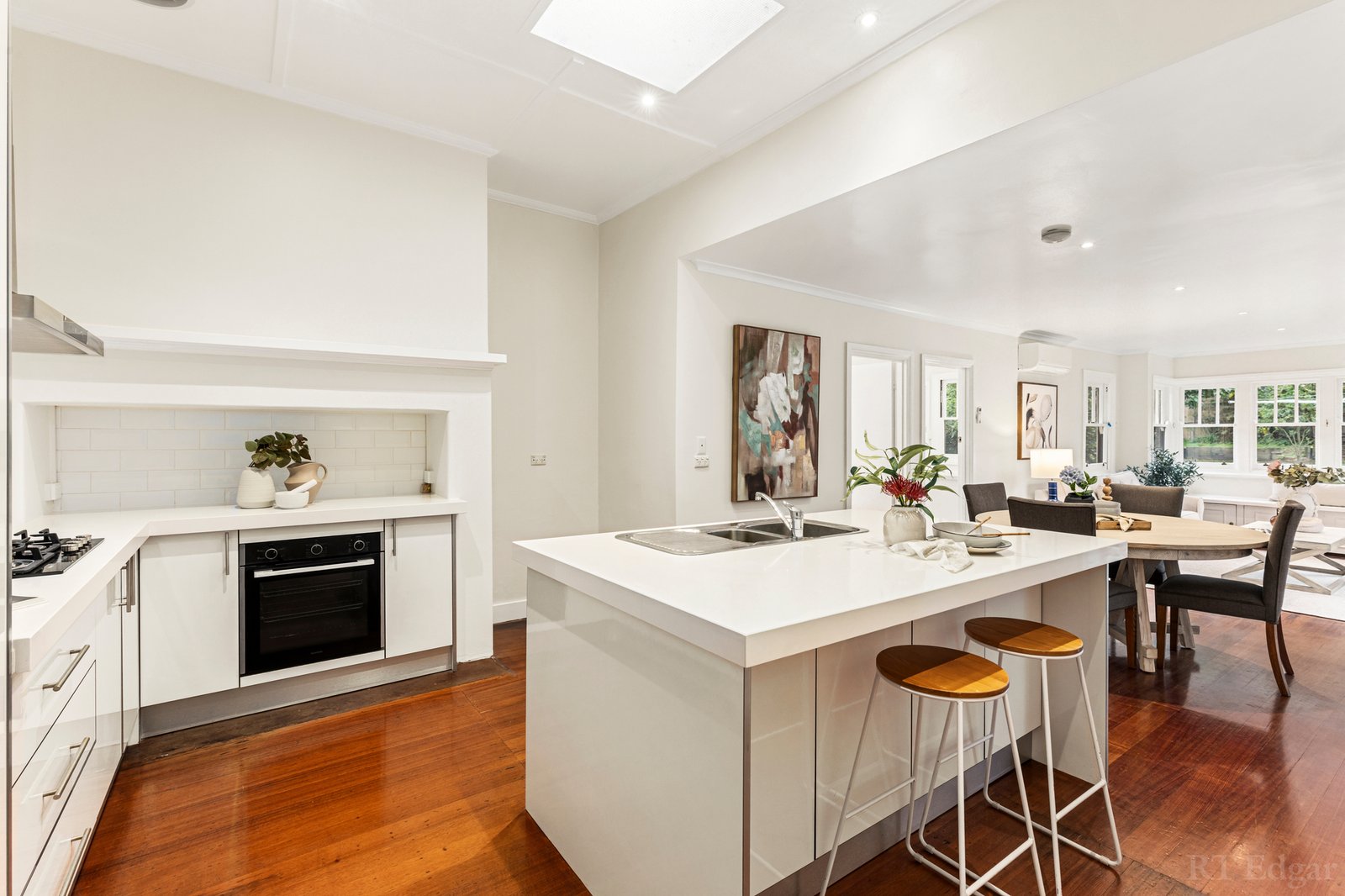 Real Estate and Property in 64 Tyne Street, Box Hill North, VIC