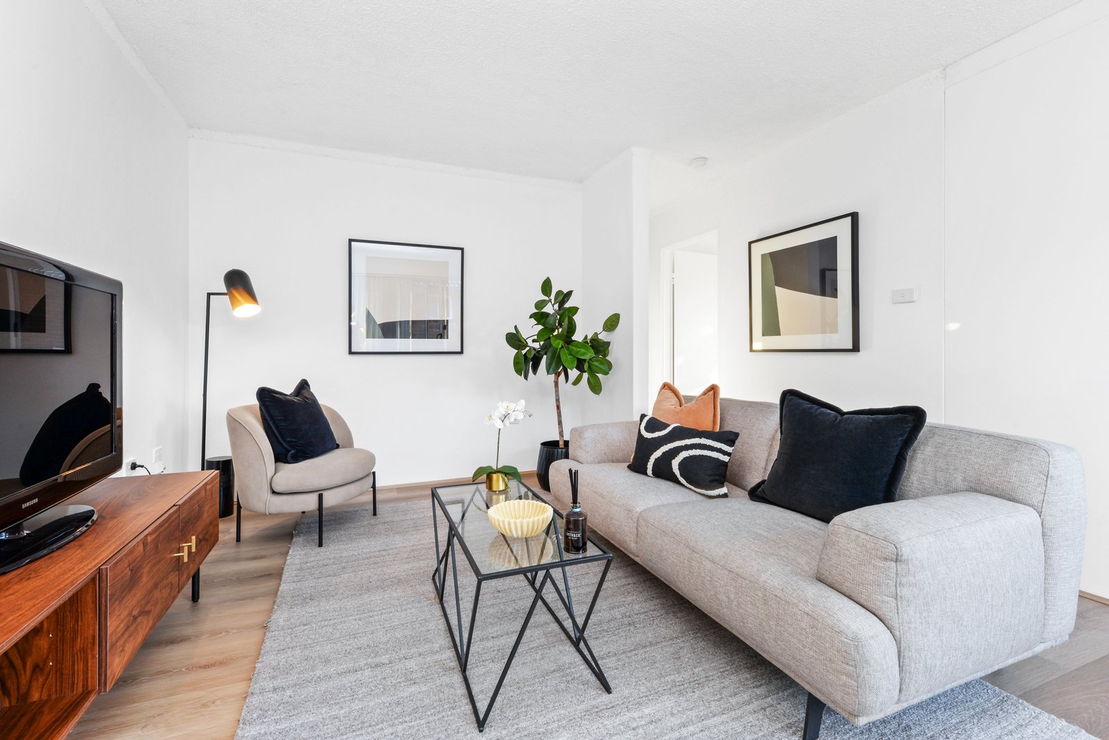 6/4 Unsted Crescent HILLSDALE 2