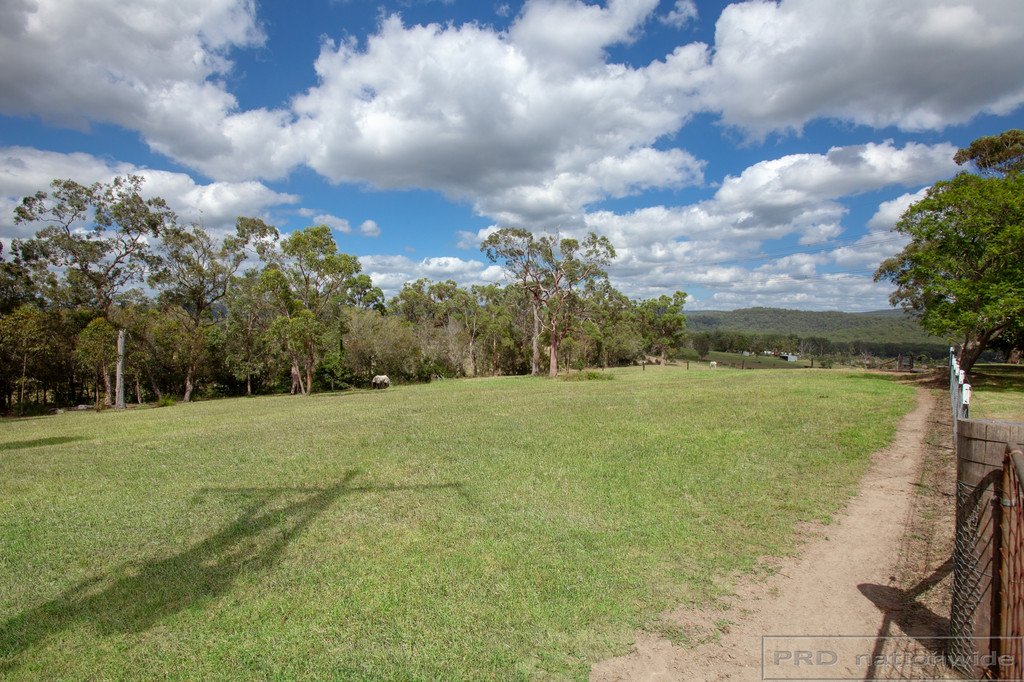 64 Valley Crest Rd  COORANBONG 6