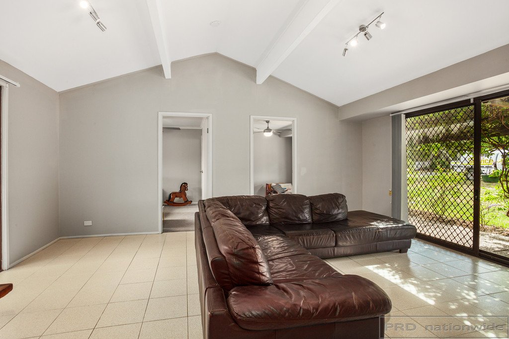 64 Valley Crest Rd  COORANBONG 16